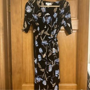 Motherhood maternity M wrap dress